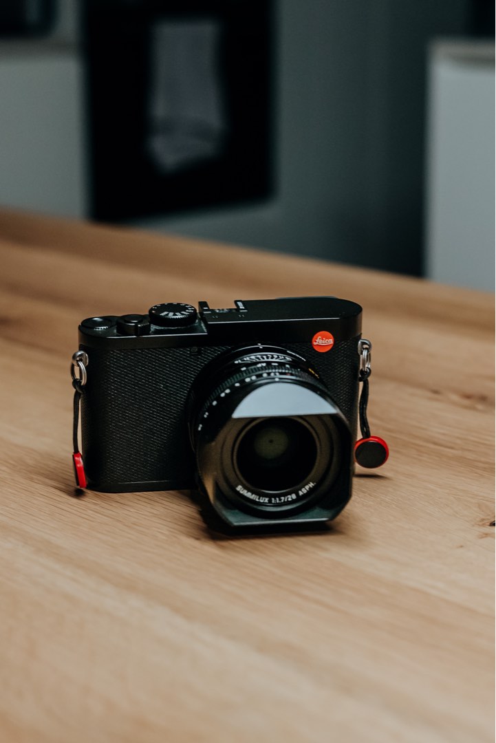 Leica Q2 (Warranty), Photography, Cameras on Carousell
