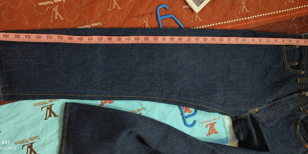 Levis 201, Men's Fashion, Bottoms, Jeans on Carousell