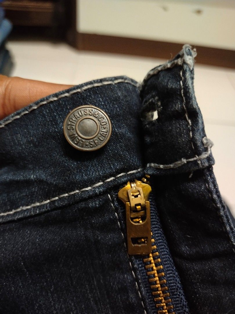 Levis 505 hotsell navarro stretch