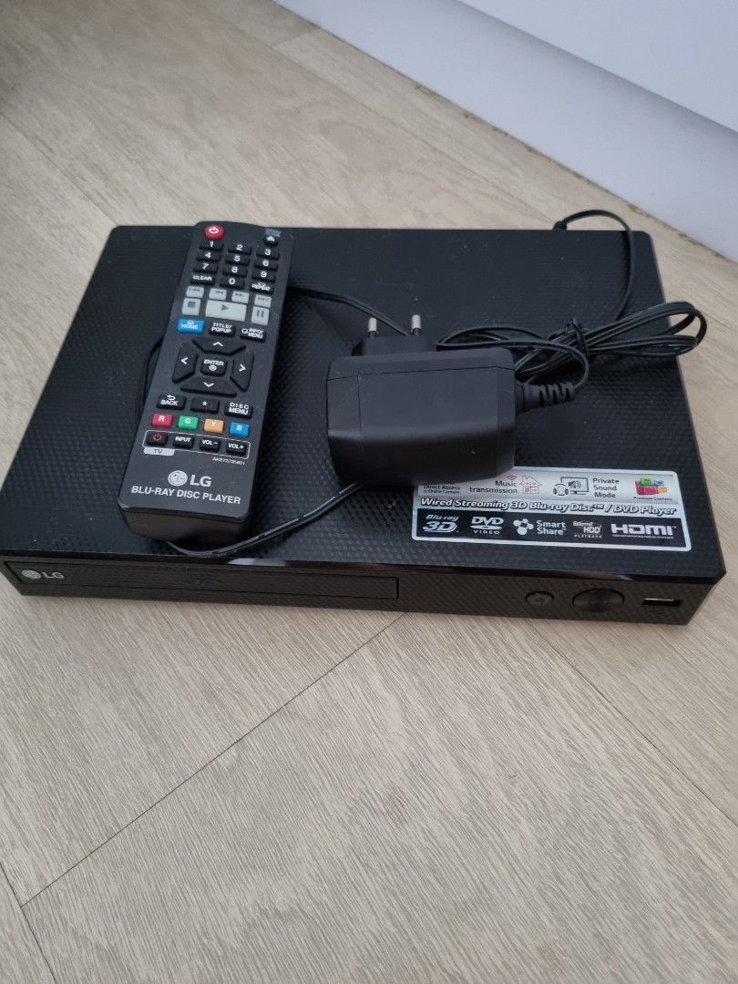 Lg 3d blu ray player model bp450, TV & Home Appliances, TV