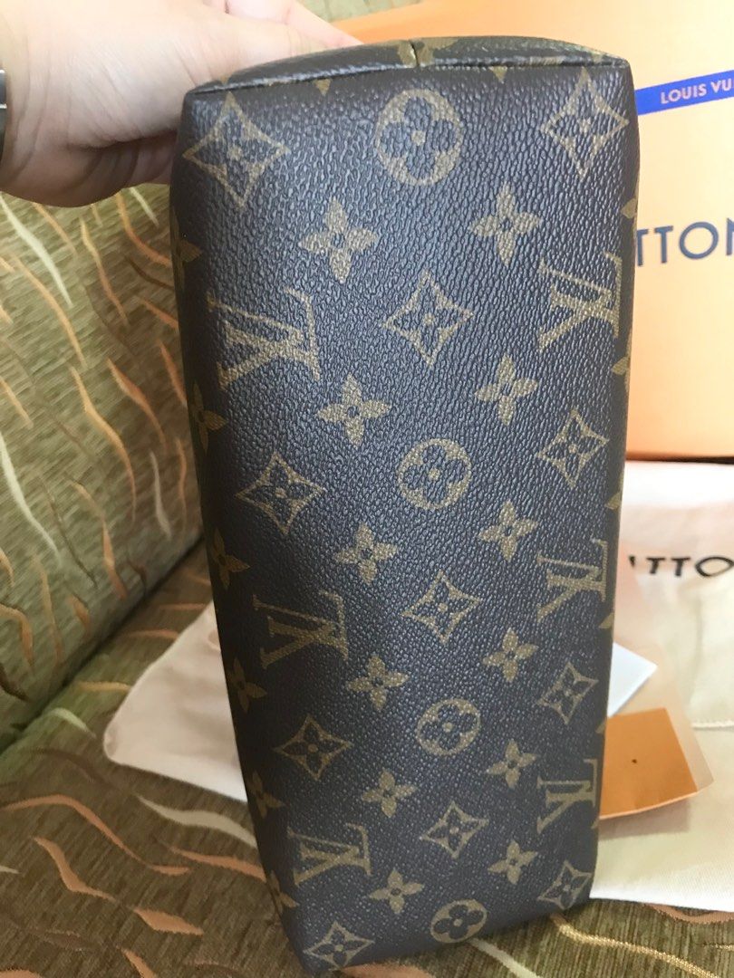 Louis Vuitton Cosmetic Pouch GM Monogram for Women