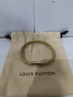 Gelang Louis Vuitton, Fesyen Wanita, Aksesoris di Carousell