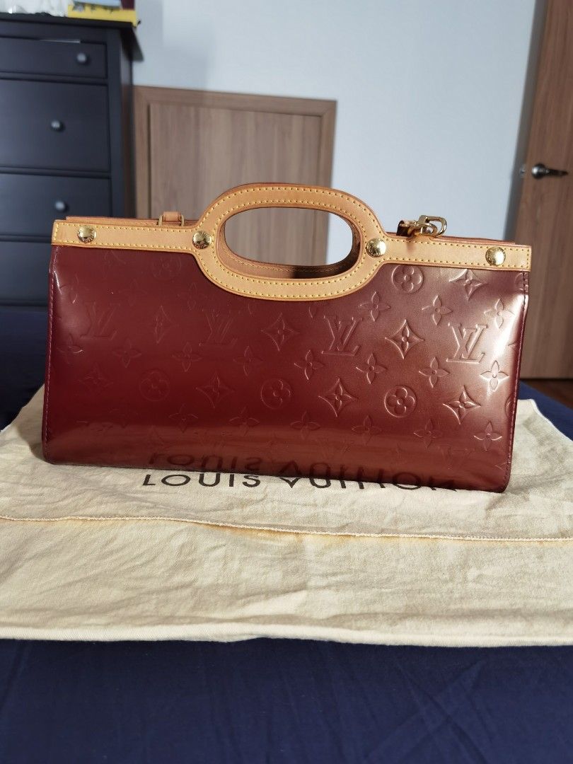 Louis Vuitton Red Monogram Vernis Roxbury Drive Leather Patent