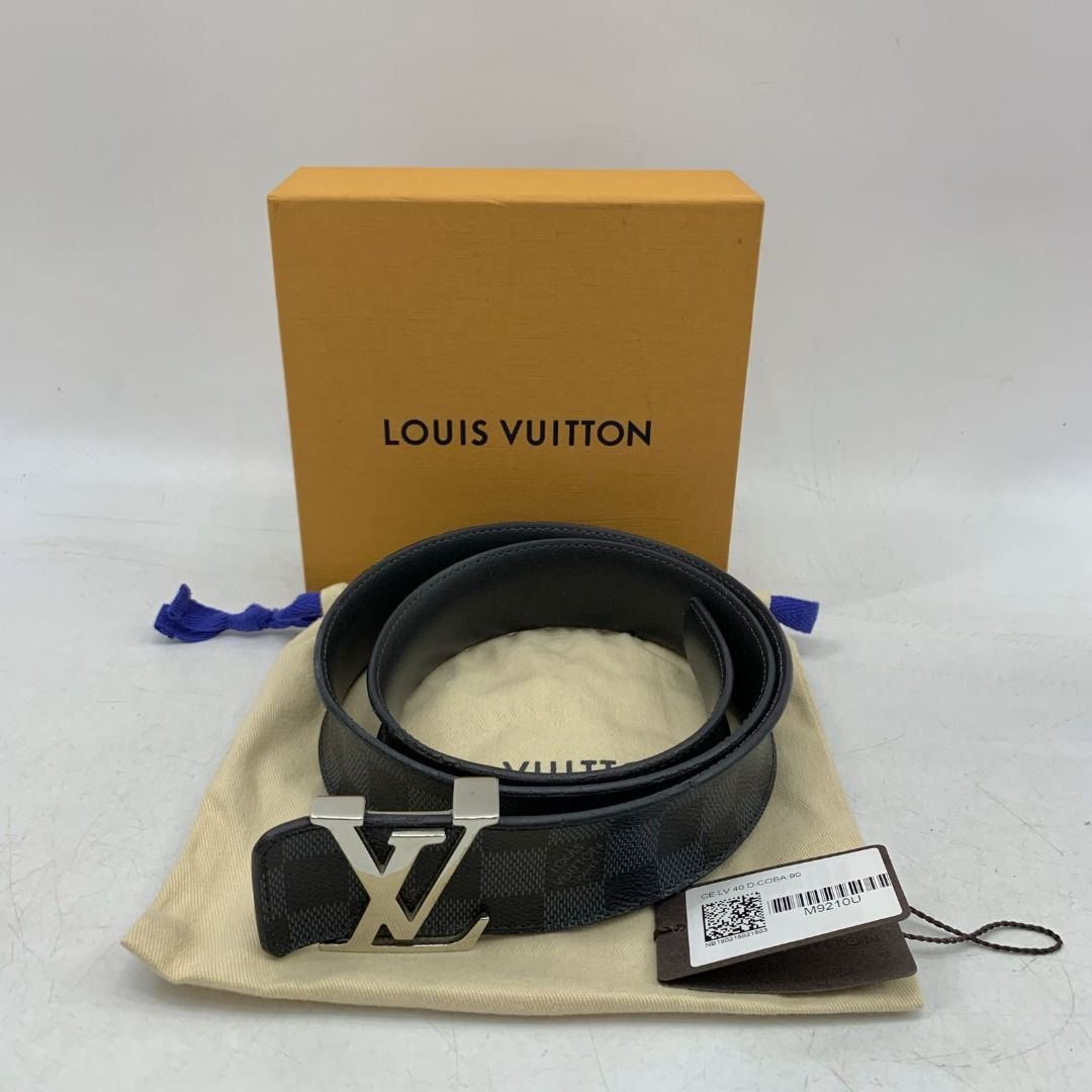 LOUIS VUITTON Fine belt in light blue glazed calfskin wi…