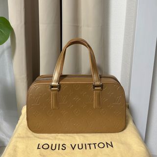 Louis Vuitton Ashtray, Luxury, Accessories on Carousell