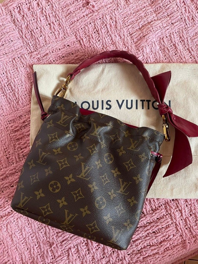 Lv hotsell neo pouch