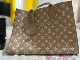 The Rarest of Them All Auth LOUIS VUITTON Runway Cube Speedy 30
