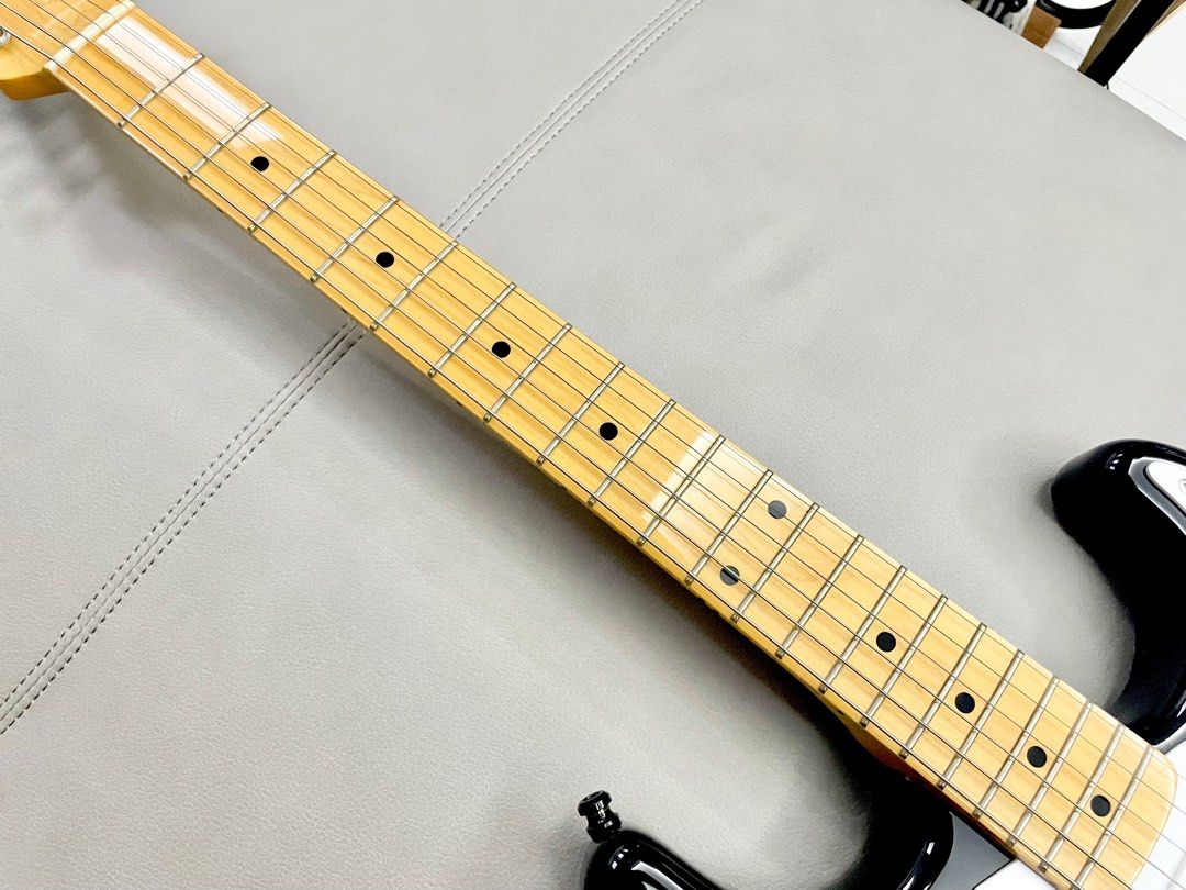 ESP　Sunburst,　Edwards　in　Music　2-Tone　Stratocaster,　Media,　Musical　Hobbies　Toys,　Japan　on　????????　Made　Instruments　E-ST-90ALPF　Carousell