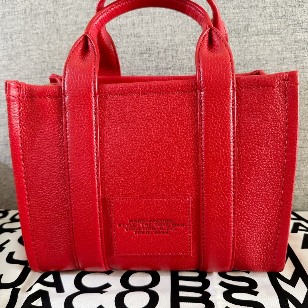Marc jacobs on sale red tote
