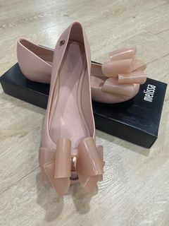 (Category: ) located in . Submitted by garbibi27 (Listing ID 1258677006, Image 1). Description: .