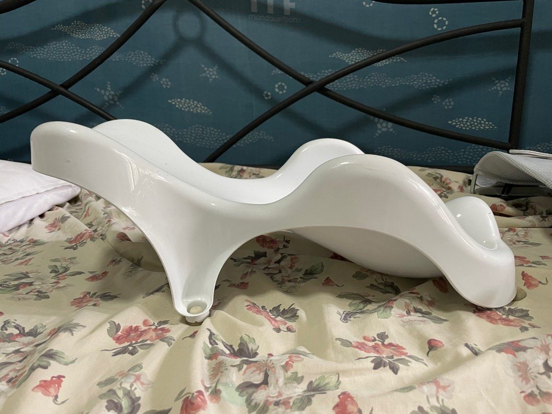 Mothercare Bath Seat (Category: Bathtub & Bath Accessories) located in Quezon City. Submitted by littlemissvietnam (Listing ID 1258591588, Image 2). Description: .