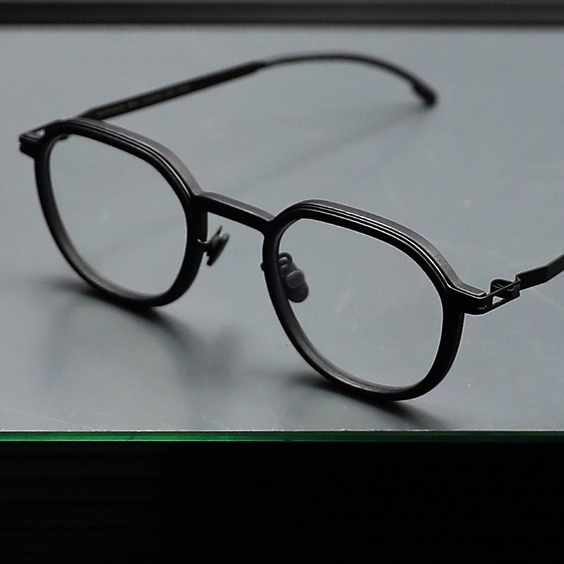 サングラス Mykita Mykita - BIRCH - 579 mh6 pitch black black Mykita BIRCH Sunglasses MH6 Pitch Black Black - eye-oo.com