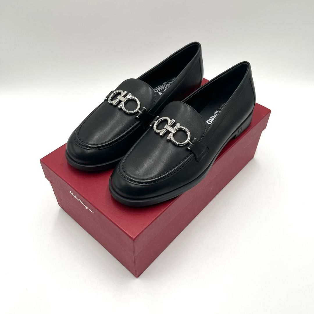 N2115 Ferragamo Rolo Loafer Women US7.5 UK5 Luxury Sneakers