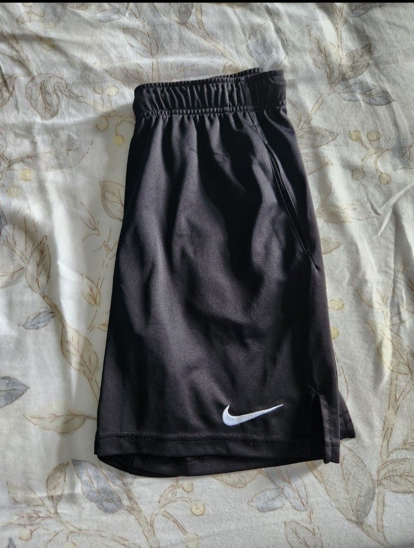 Nike 7inch shorts, Men's Fashion, Bottoms, Shorts on Carousell