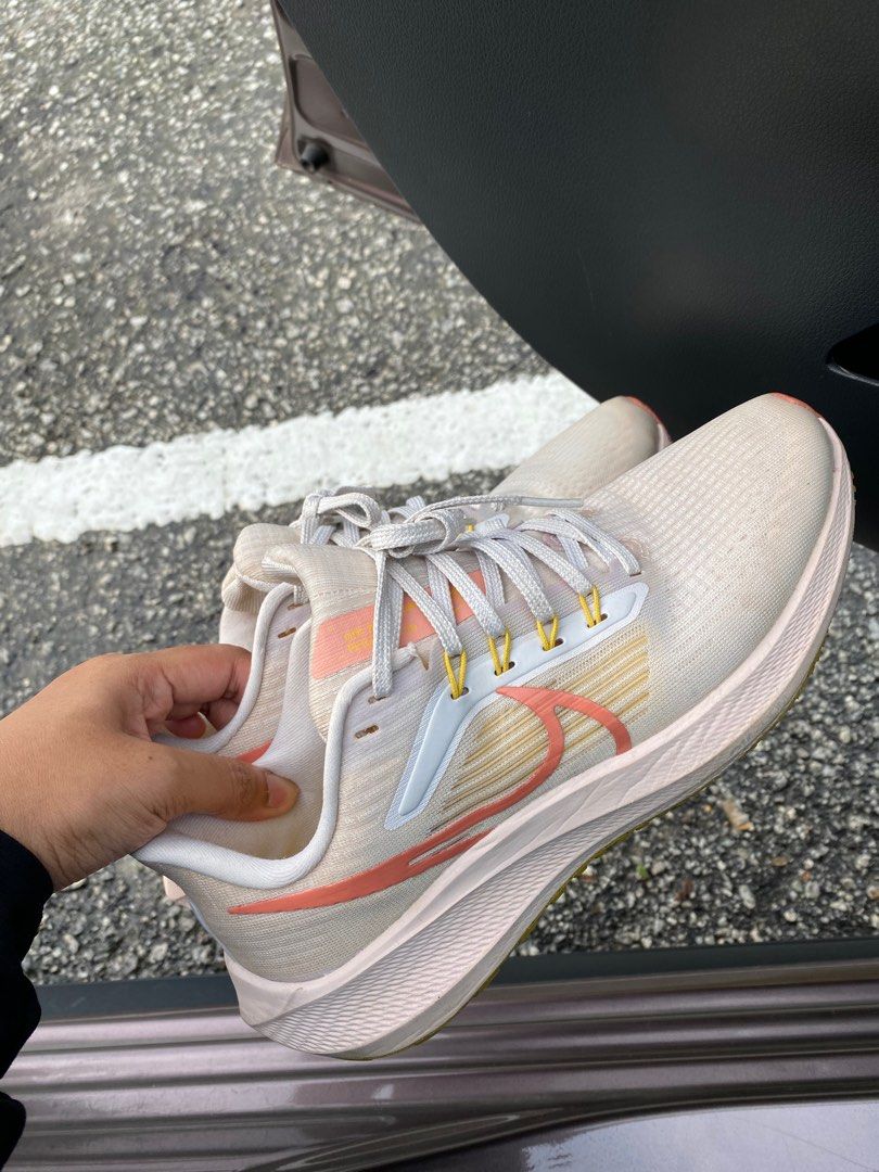 Nike air shop 39 sale