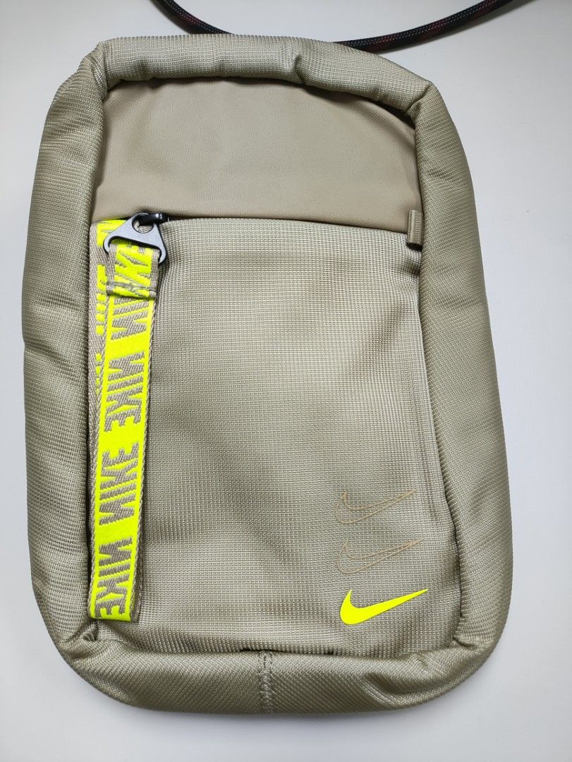 mens nike body bag