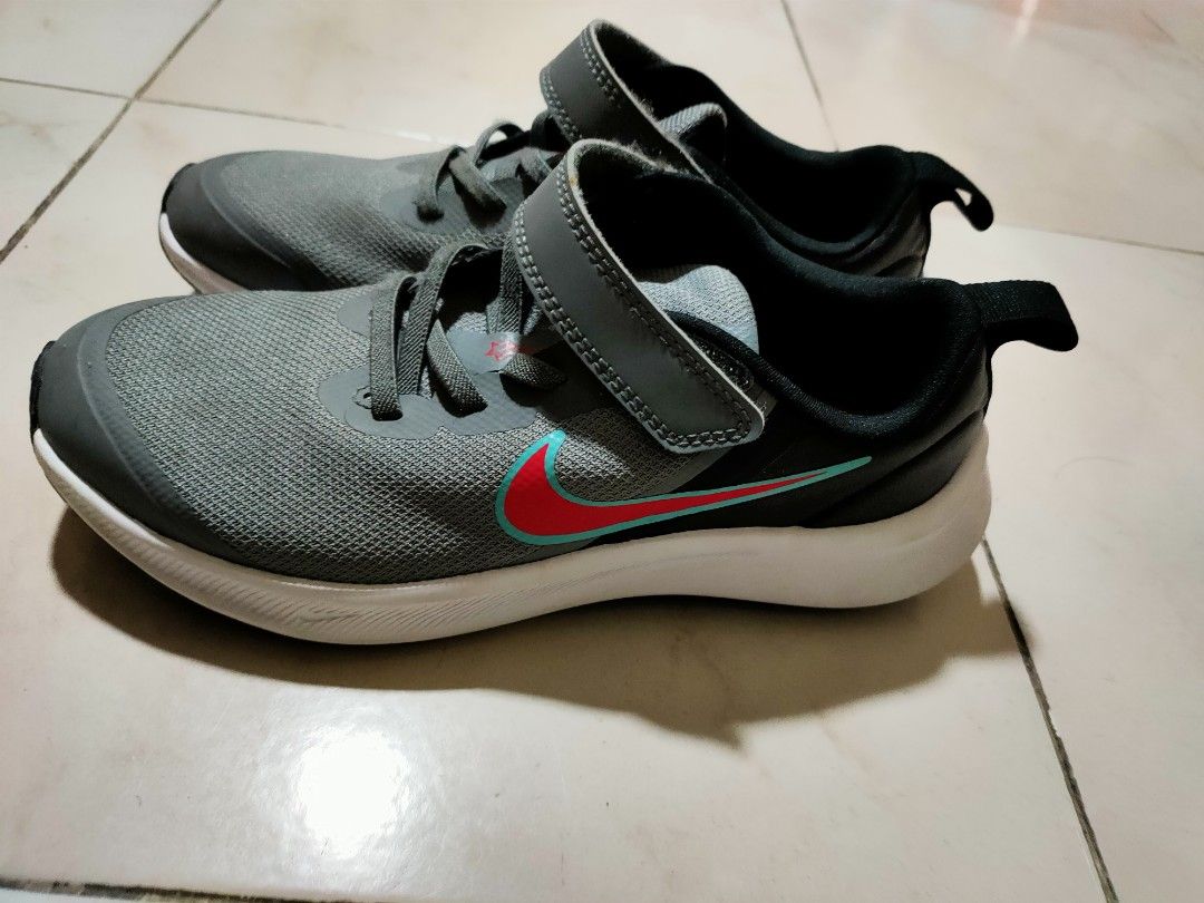 Children top of nike