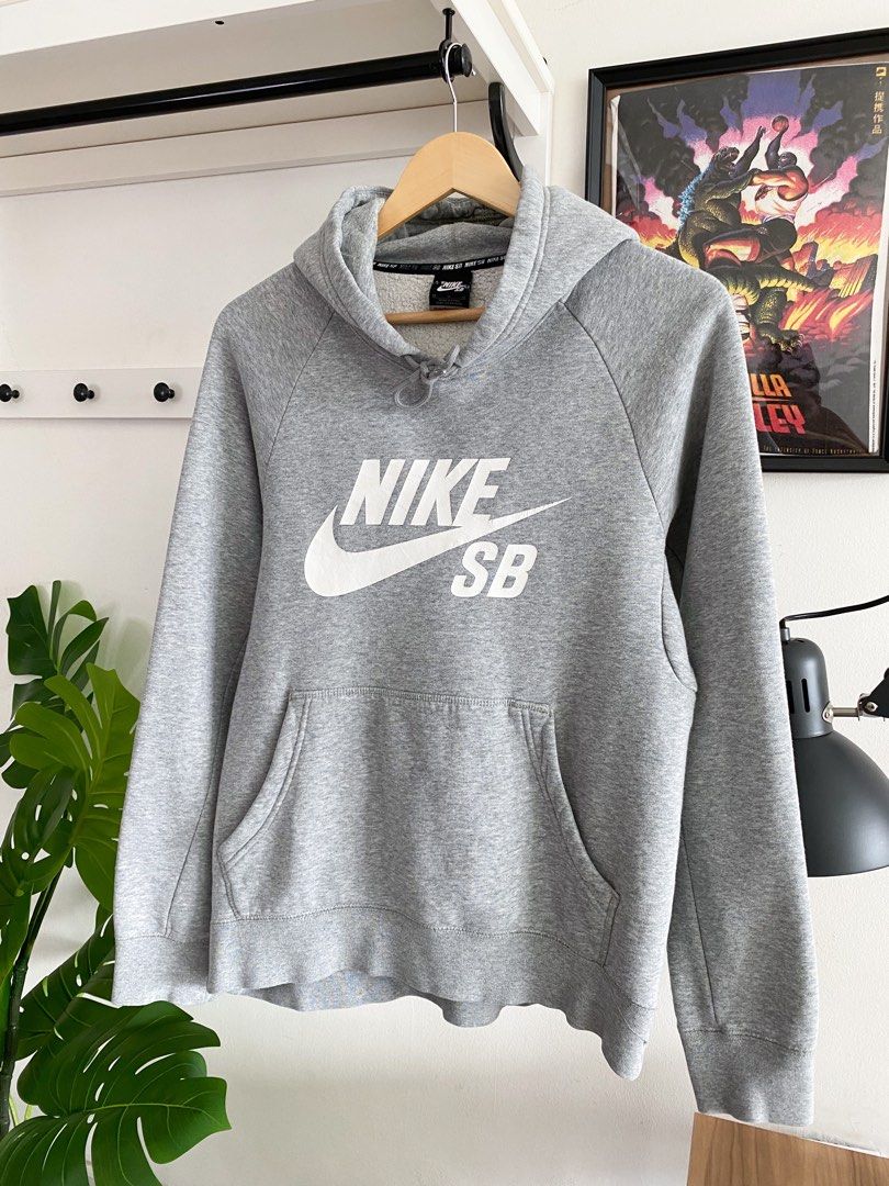 Nike SB Hoodie Men s Fashion Coats Jackets and Outerwear on