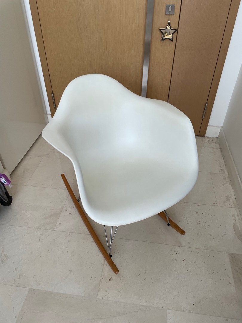 Oala Low Rocking Lounge Chair (white) (forty two), Furniture & Home ...