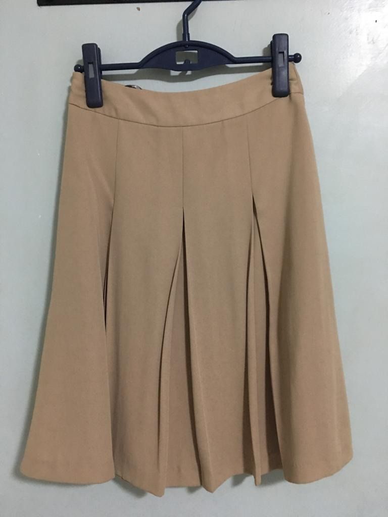 Tan flare skirt hotsell