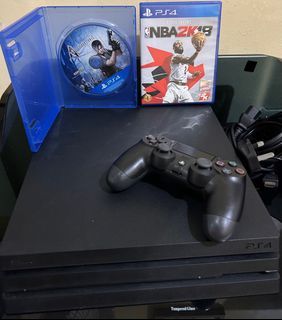 PS4 Pro 1TB (2 Controllers, 5 Games, +Accessories) for Sale in