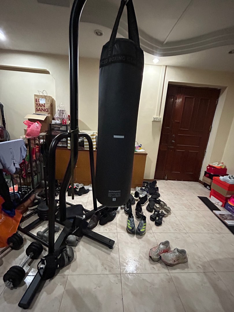 Punching Bag Outshock 32kg (with rack), Sports Equipment, Exercise