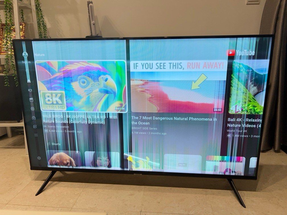 Samsung Smart TV Display flickering issue, TV & Home Appliances, TV