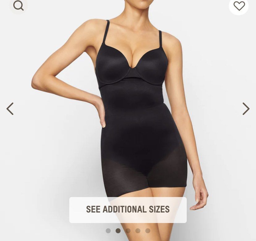 Skims Barely There High Waist Shortie in Onyx, Women's Fashion, New  Undergarments & Loungewear on Carousell