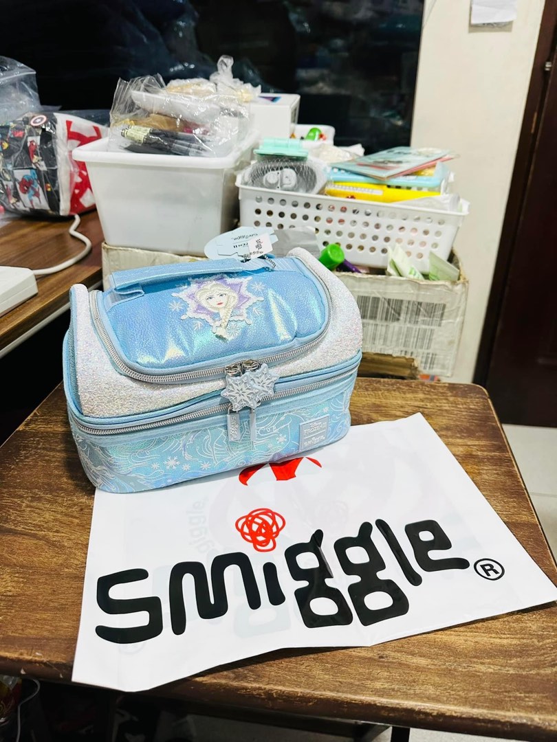 Smiggle frozen lunch best sale bag