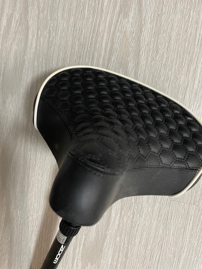 Schwinn quilted wide cruiser saddle clearance