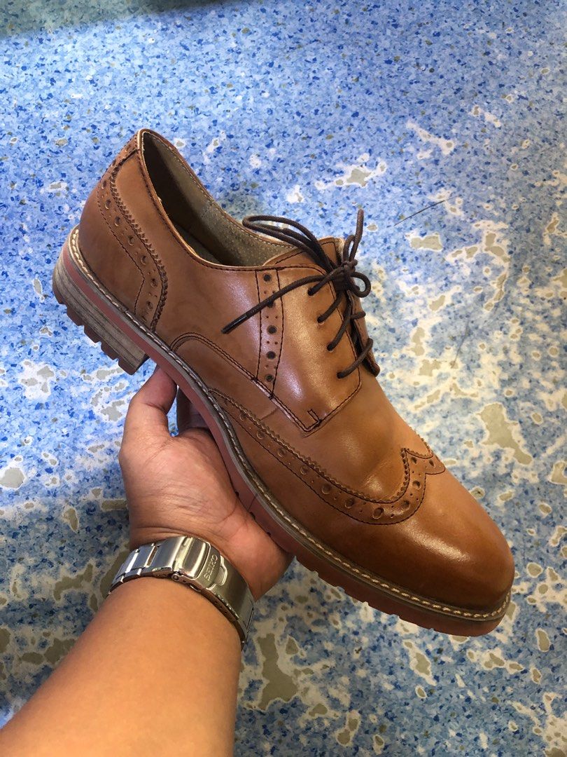Steve madden wingtip on sale boots