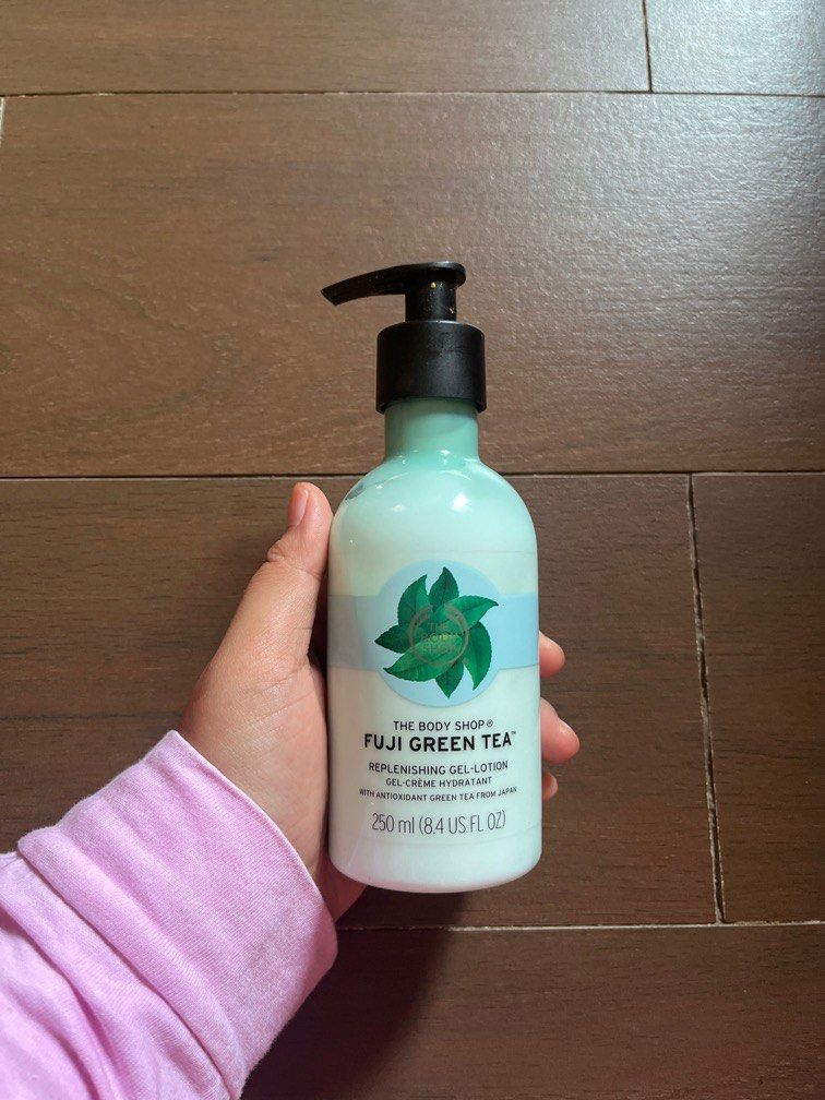The body shop fuji green tea gel lotion, Kesehatan & Kecantikan, Kulit