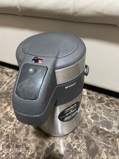 Tiger PTQ-A100 Steamless Electric Kettle