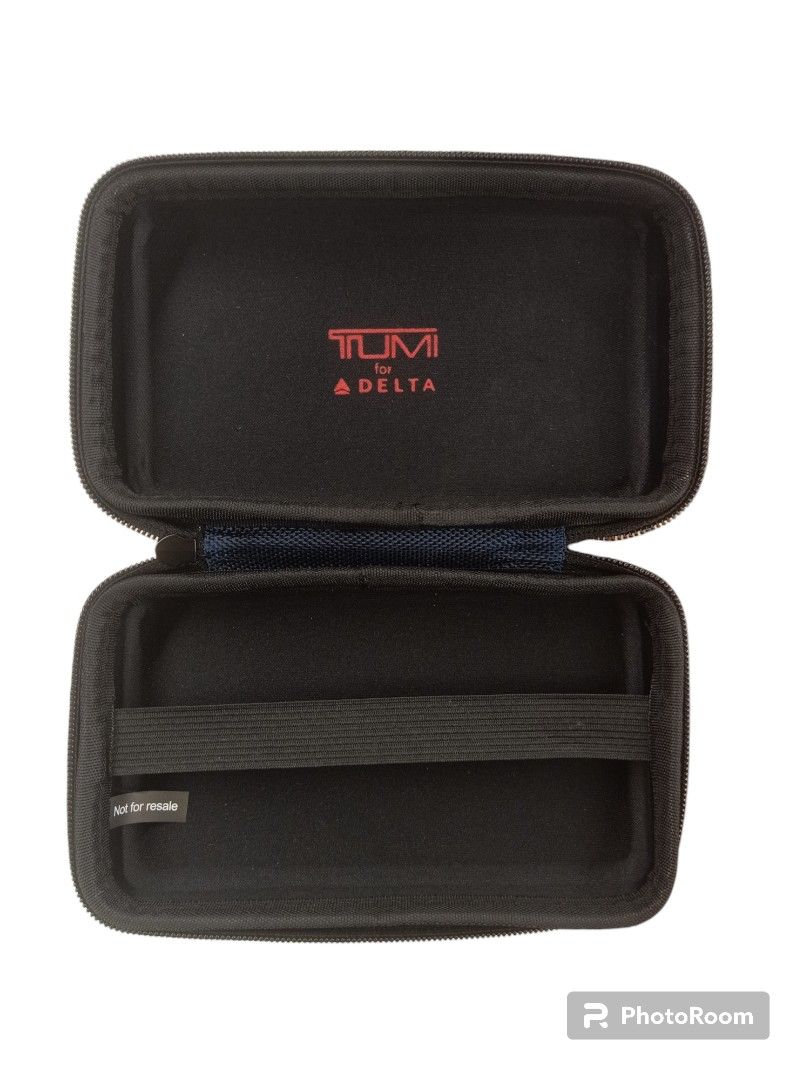 Tumi Delta Pouch, Women's Fashion, Bags & Wallets, Purses & Pouches on