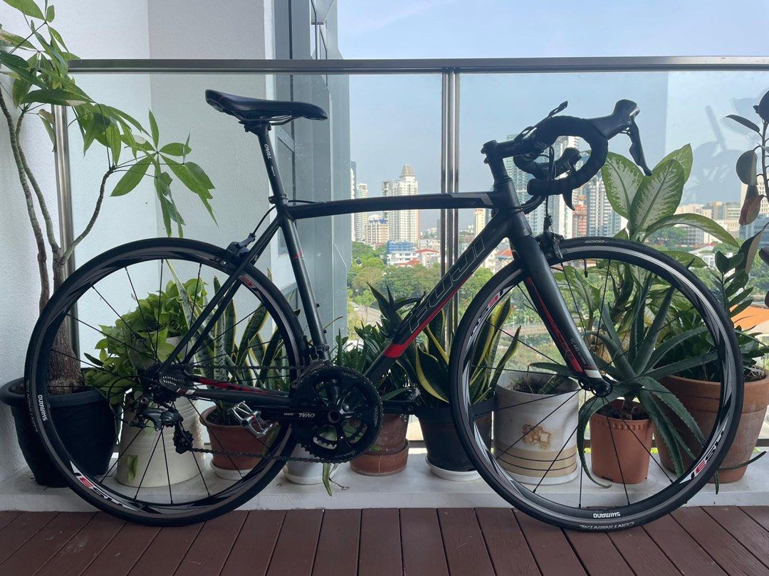Ultra light Fuji bike size M