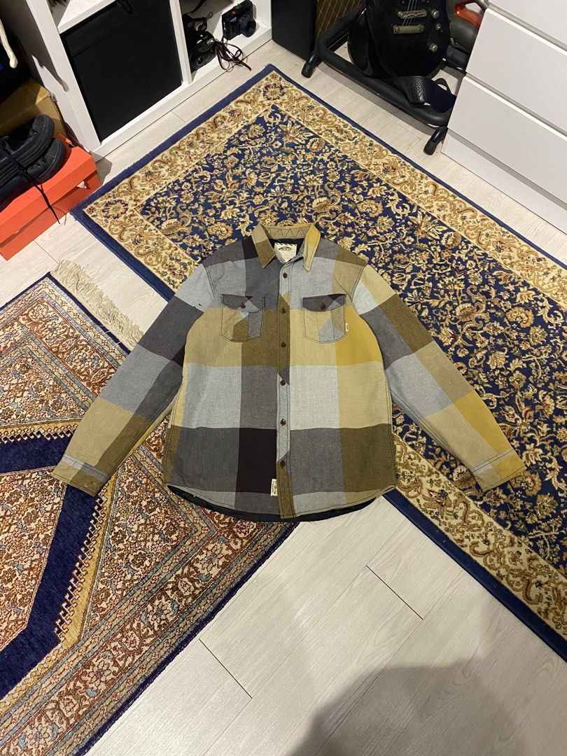 Vans off the top wall flannel