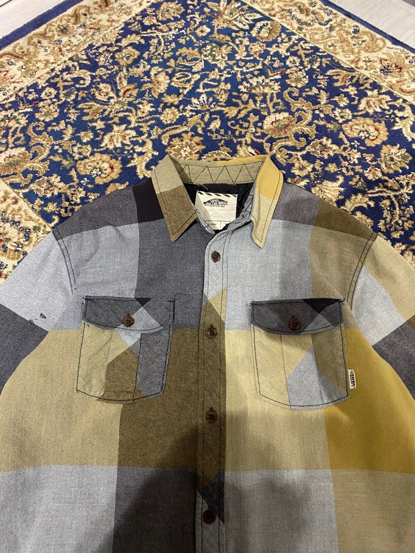Vans off 2025 the wall flannel
