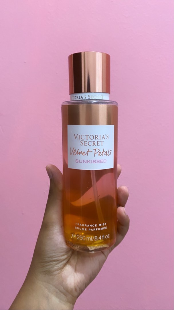 Victoria's Secret Velvet Petals - Fragrance Mist