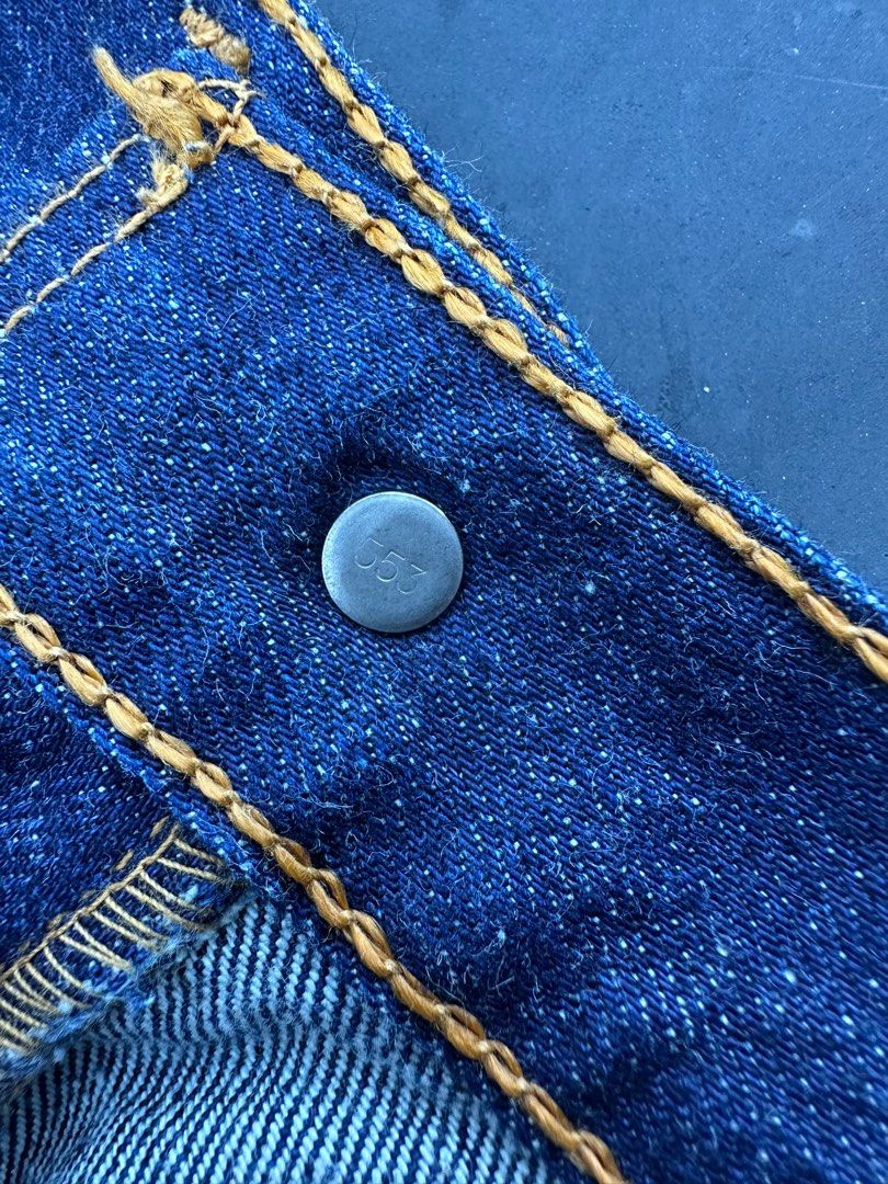 Levis hotsell 212 jeans