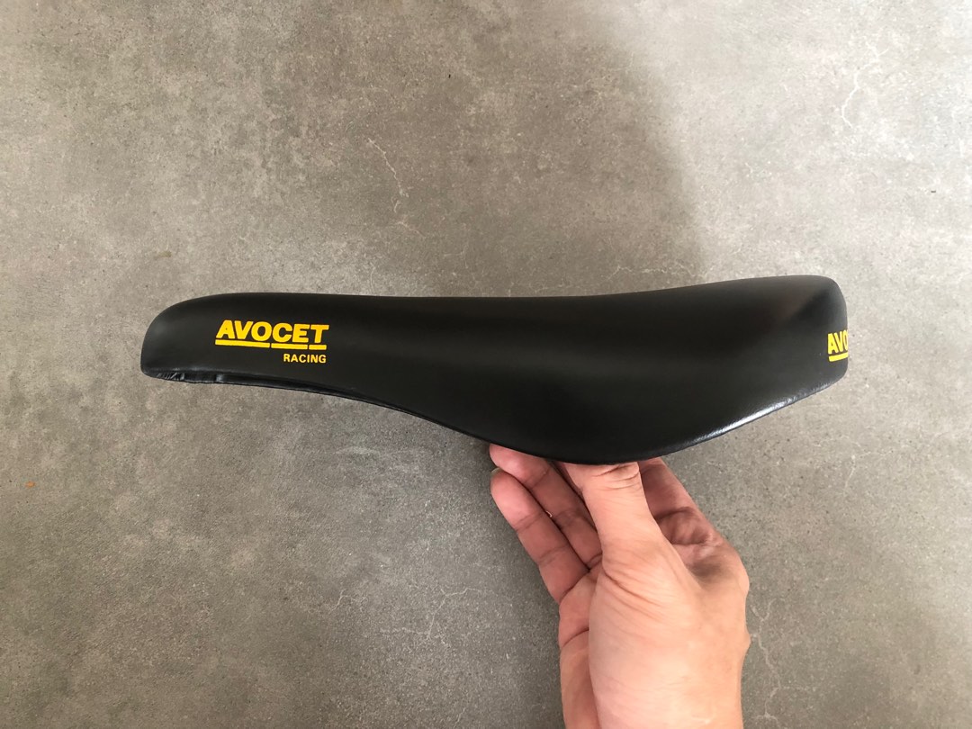 Avocet saddle hot sale