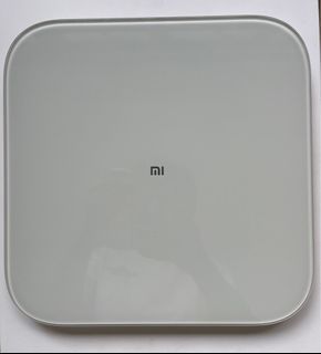 https://media.karousell.com/media/photos/products/2023/10/6/wtt_xiaomi_mi_smart_scale_2_1696570810_0efafb02_progressive_thumbnail.jpg