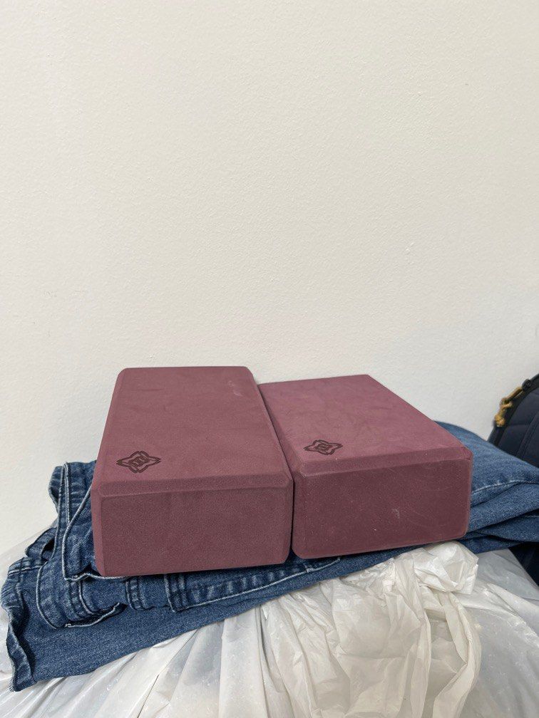Decathlon yoga best sale brick