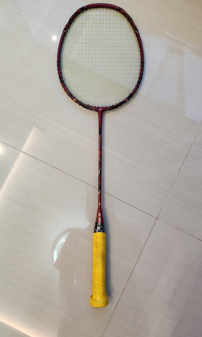Voltric Racket Yonex badminton racket VOLTRIC 80 e-tune, Sports Equipment, Sports ...