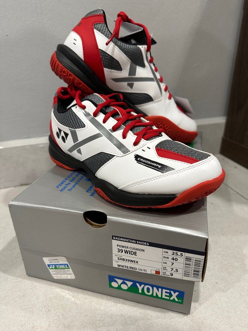 YONEX BADMINTON SHOES POWER CUSHION 39 WIDE Sports Equipment