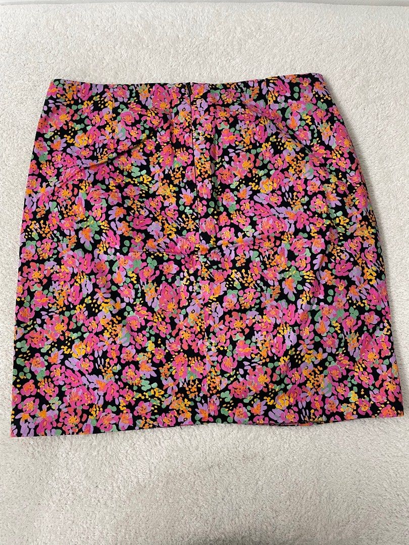 Pink floral deals skirt zara