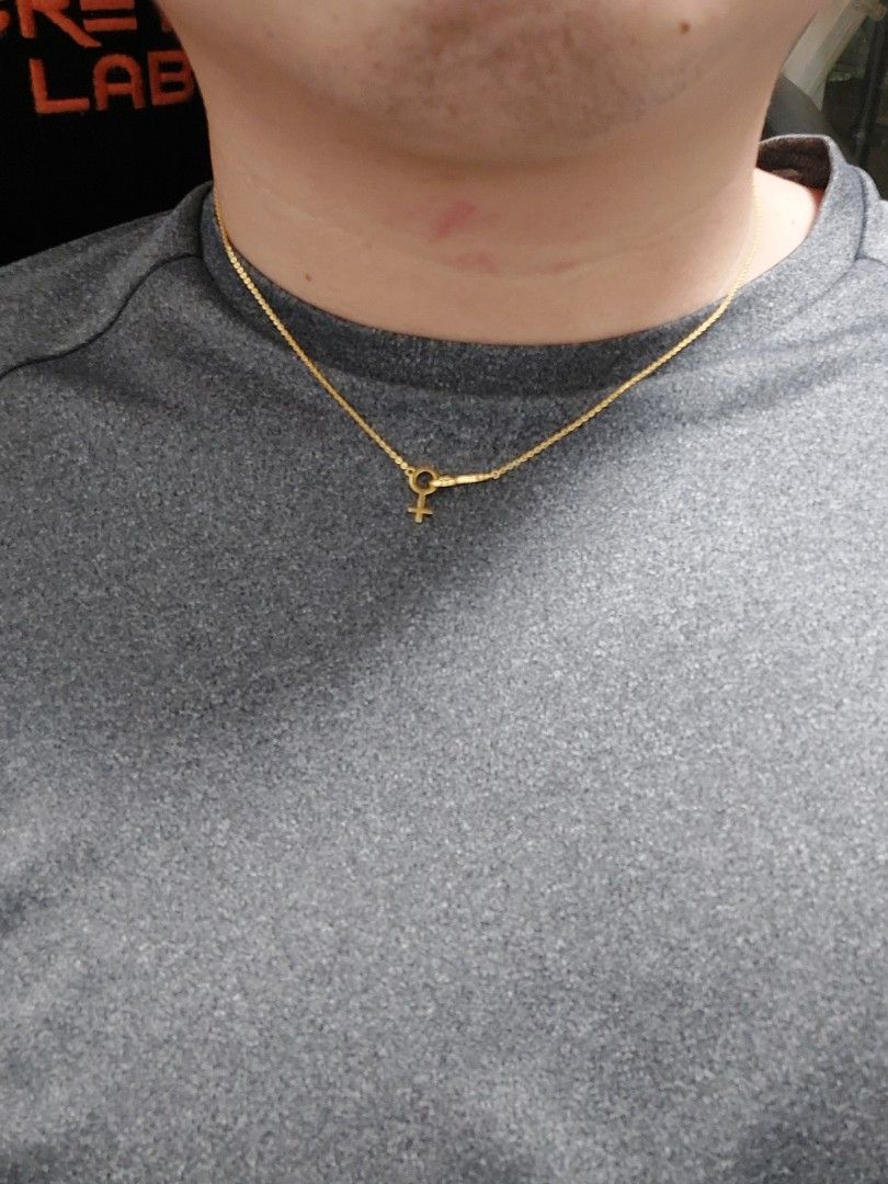 916 Gold 1mm polo chain with boy girl pendent Necklace 3.83g 43.9