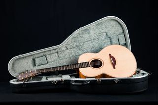 （分類：）位於 。 由 fun_music_center 提交（商品編號 1258833101，圖片 1）。簡介： 。