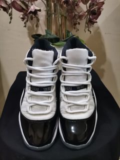 Air jordan 11 malaysia top