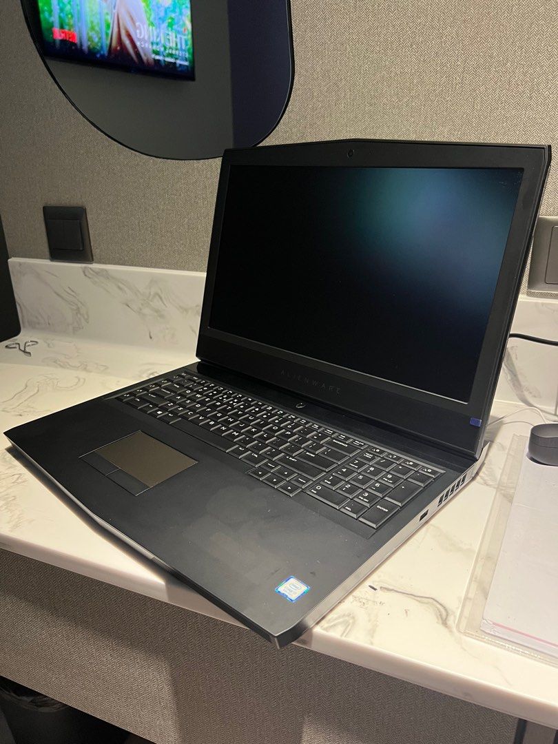Alienware 17 r5 1070 deals