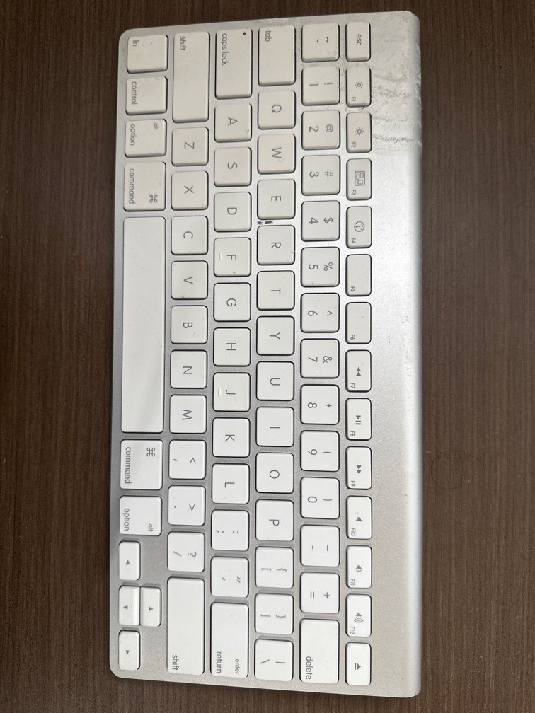 Apple wireless Keyboard, Computers & Tech, Parts & Accessories ...